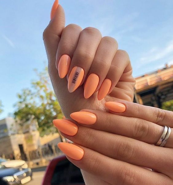 manicure naranja neon