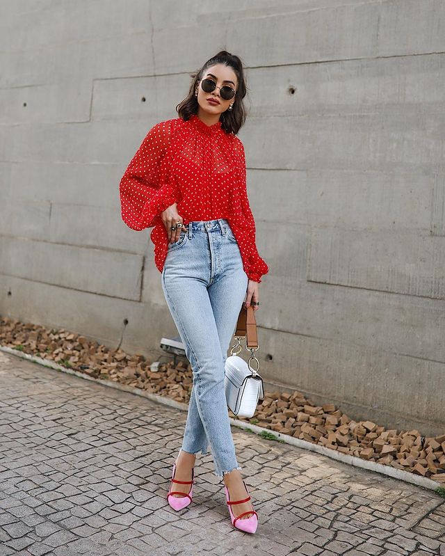 Introducir 93+ imagen outfit blusa roja y jeans - Abzlocal.mx
