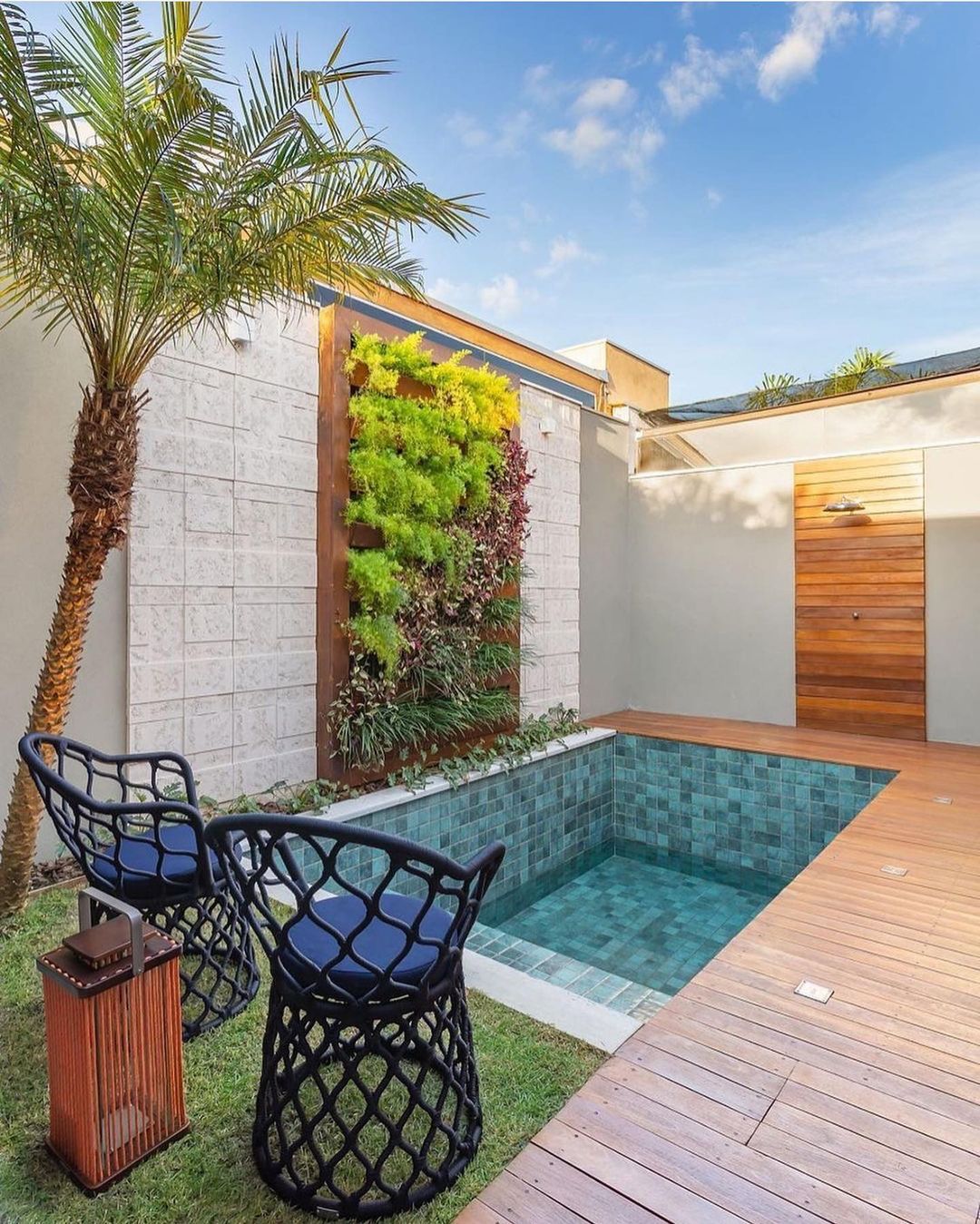 patios con piscina modernos