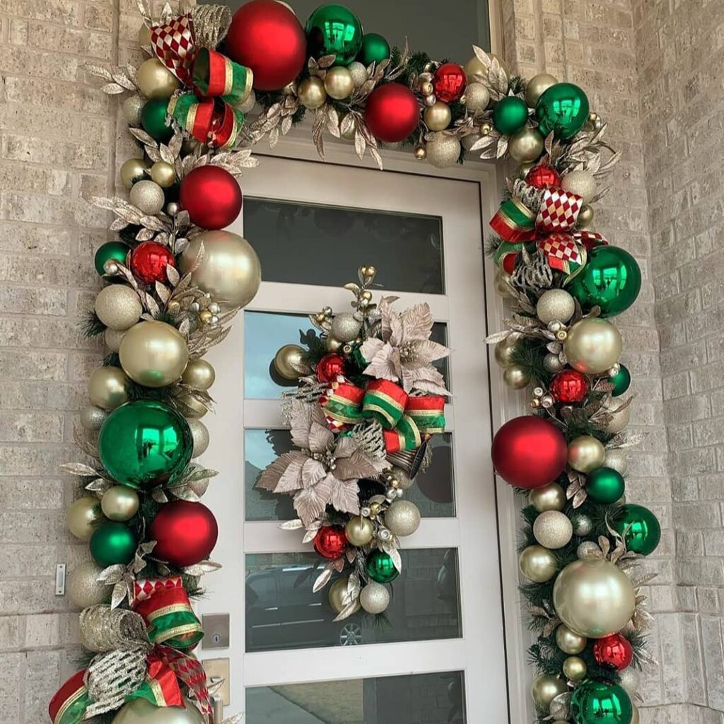 como decorar la puerta en navidad