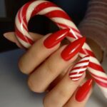 Red Nails navideñas | 23 Diseños de Uñas rojas que te encantarán