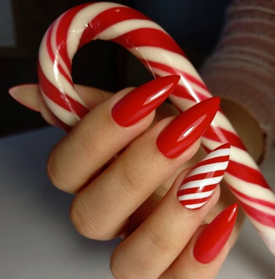 Red Nails navideñas | 23 Diseños de Uñas rojas que te encantarán