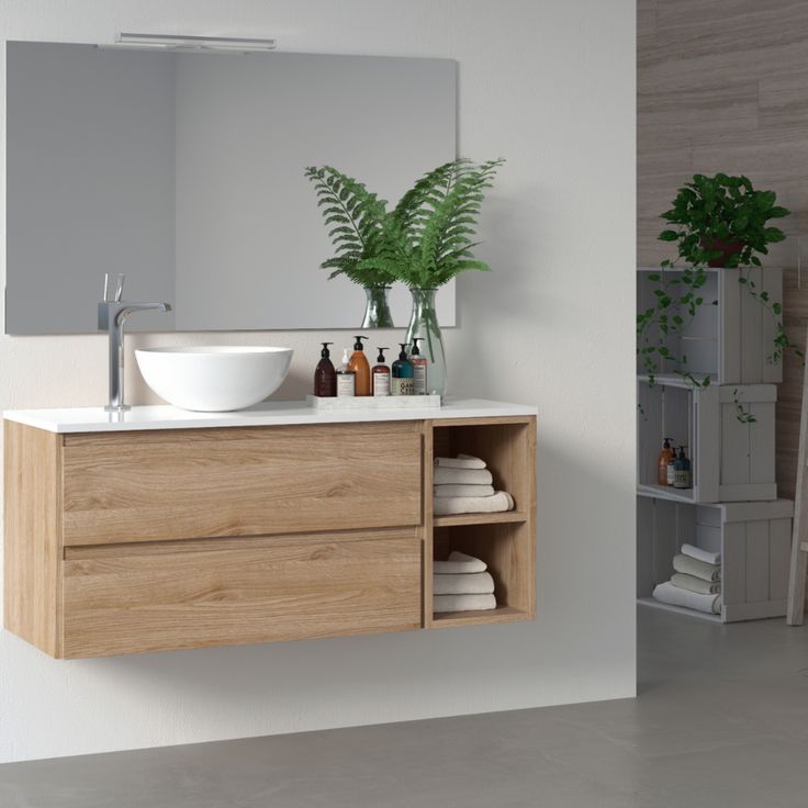 mueble baño de madera con lavabo