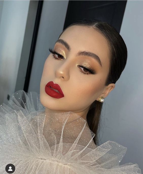 maquillaje para graduación piel morena