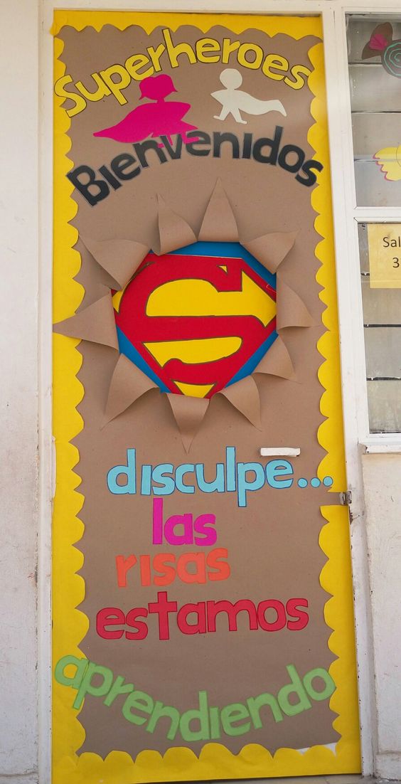 Puertas de bienvenida nuevo ciclo escolar