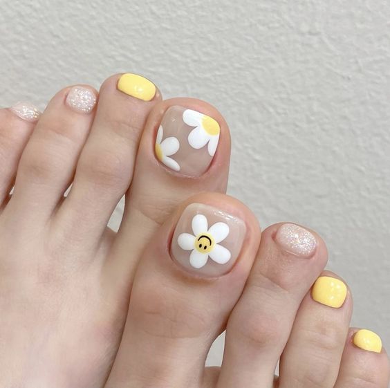 Uñas de pies bonitas y sencillas