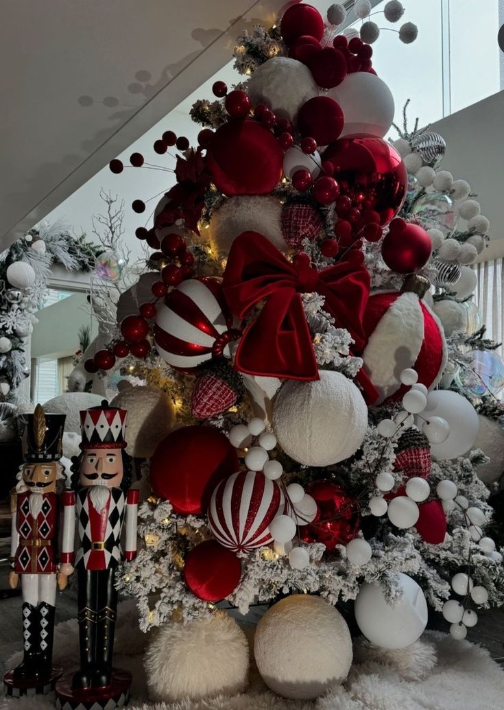 Árbol de navidad con moño grande