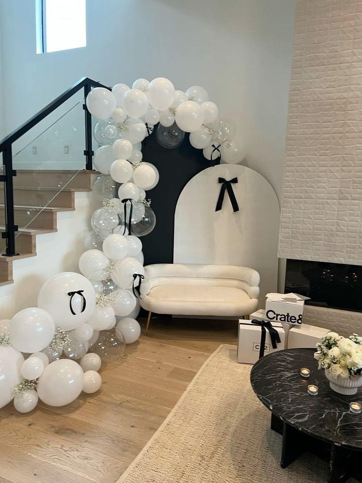 Decoración Coquette con globos 